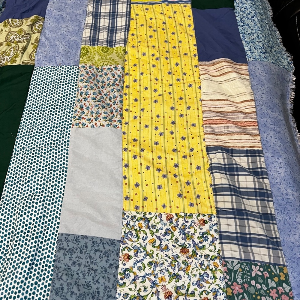 NWTHand Made Rag Quilt - Picture 6 of 8